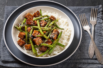 garlic green bean stir fry with crispy tofu and rice