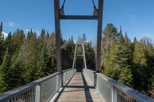 Le parc national de la Mauricie au Quebec Canada pendant l'automne