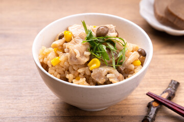 コーンと豚肉の炊き込みご飯