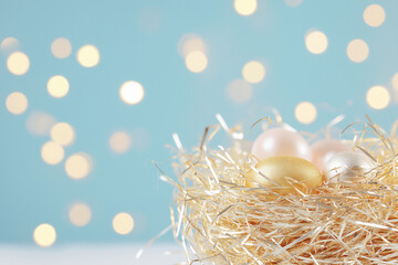 Golden Ornaments Nest