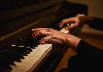 Obraz premium Expressive piano performance capturing musical passion and artistry