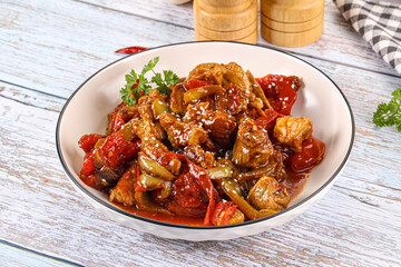 Pork with oyster sauce and vegetables