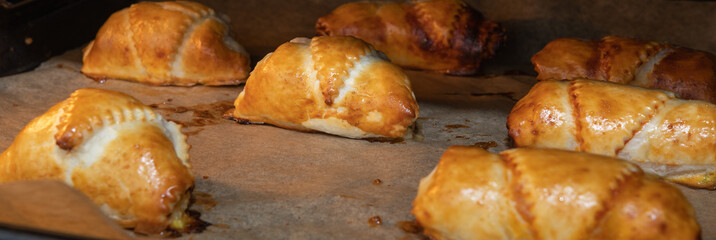 Schinkengipfel im Backofen