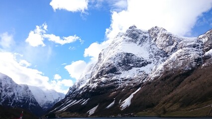 冬のソグネフィヨルド