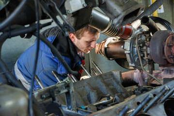 Repair of a diesel generator converted to gas.