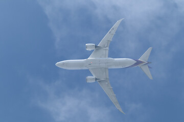  Boeing 787-8 HS-TQE  of Thai airway.