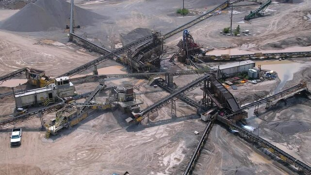 St Marys CBM Aggregates South aberfoyle pit. Building materials supplier in Cambridge, Ontario, Canada. Leading supplier of stone, sand and gravel used to support new construction.
