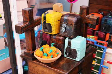 cajas de madera hechas a mano en Michoacan 