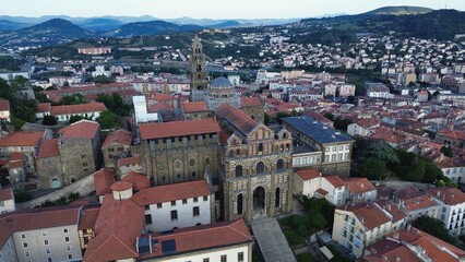 Obraz premium drone photo Le Puy-en-Velay cathedral france europe