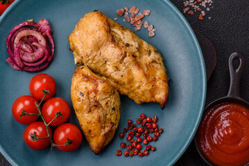 Chicken fillet pieces marinated with salt and spices