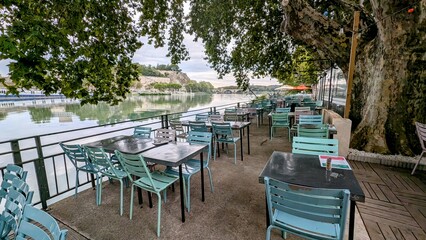AVIGNON (Vaucluse)