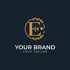 Fototapeta premium Creative Initial Letter E Logo Design Vector