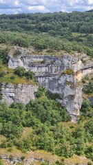 Les falaises du causse de Gramat face &agrave; Rocamadour