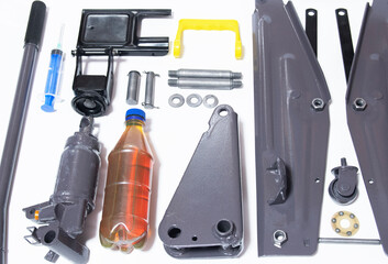 Hydraulics for lifting the machine