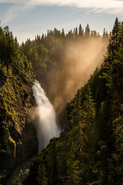 Hällingsåfallet Wasserfall, Schweden
