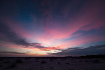 Fototapeta premium Enchanting Twilight Colors in the Sky for Inner Peace and Spiritual Awakening