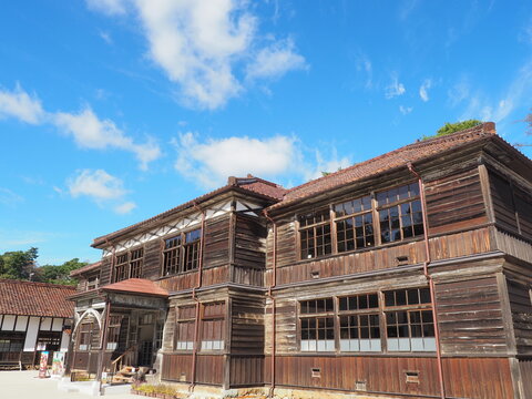 木造の学校