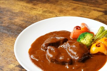 牛肉タンシチュー