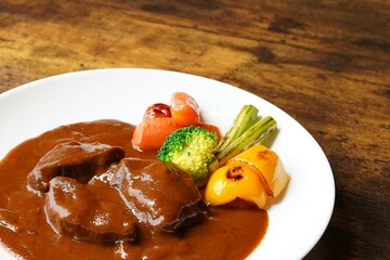 牛肉タンシチュー