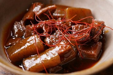 牛肉たん煮込み　甘辛