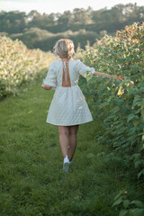 mystery, elegance, nature, femininity, serenity, adventure, calm, exploration, fashion, cornfield, solitude, backless, white, simplicity, bohemian, chic, tranquility,