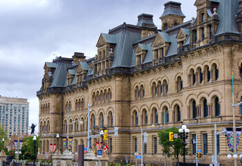 Obraz premium Ottawa - Building across from Parliament Hill