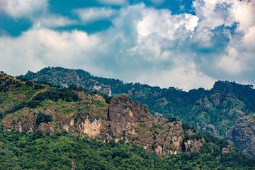 Fototapeta premium Monte Tepozteco in Tepoztlán, Morelos, Mexico – Scenic and Historic Landscape