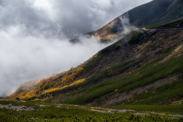 紅葉する乗鞍岳