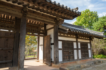 Korean Traditional House Scenery in Autumn