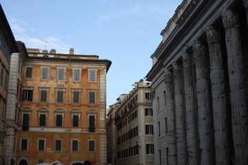 the facade of the building in rome  at spanish square