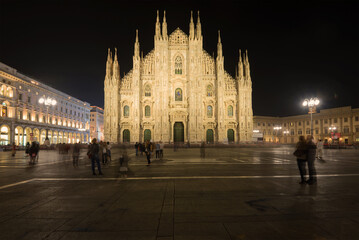Obraz premium Night at the Duomo di Milano. Milan, Italy