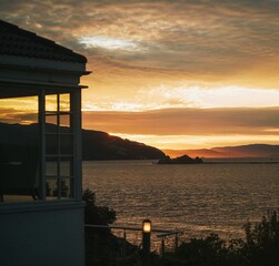 Serene Coastal Cabin with Ocean View