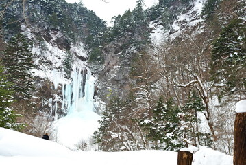 岐阜県の高山市奥飛騨温泉郷にある平湯大滝