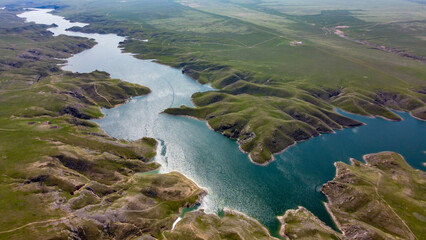 The photo illustrates the river's course as it winds its way into a constricted ravine.