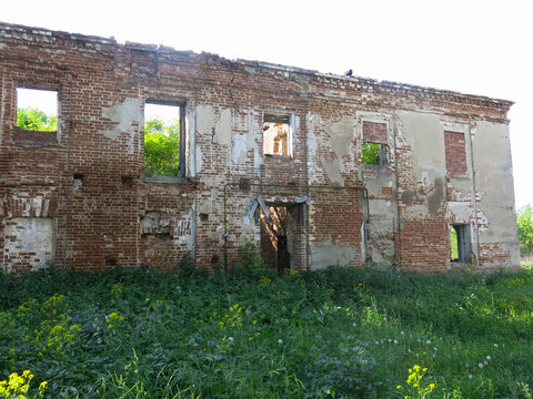 Ruins of Ekaterina Dashkova estate, Troitskoye, Kaluga region