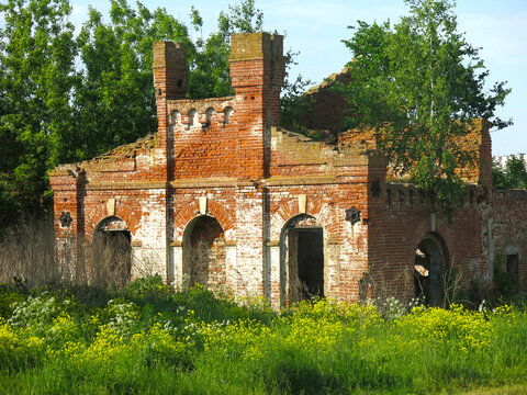 Ruins of Ekaterina Dashkova estate, Troitskoye, Kaluga region