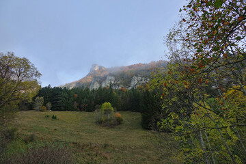 Départ matinal pour une randonnée automnale dans le Vercors. Le brouillard est au rendez-vous !