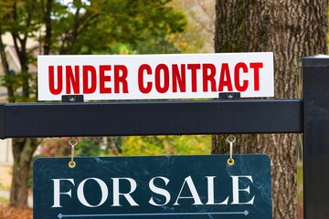 Home under contract sign
