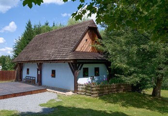 Fototapeta premium old house in the woods