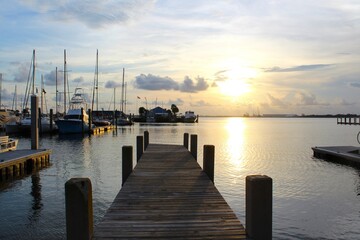 Obraz premium sunset on the pier