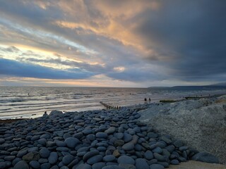 Obraz premium WESTWARD HO BEACH AT DUSK, UK