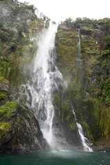 Obraz premium Stirling Falls photographed during a cruise in Milford Sound.