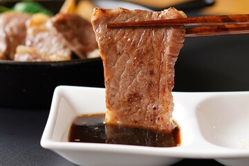カルビ　焼肉　黒毛和牛　国産牛　たれ