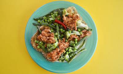 Sweet chili tuna and green vegetables on multigrain toast.