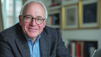 Fototapeta premium Portrait of a smiling man in glasses.