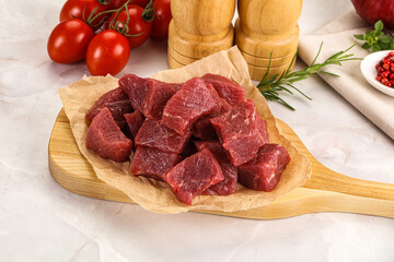Raw beef cubes for cooking