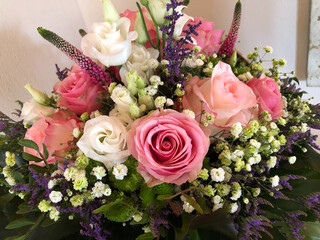 Romantic Floral Composition: Pink Roses and Lavender Mix