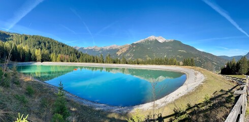 Fototapeta premium Stausee auf dem Grubigstein, Lermoos/ Österreich