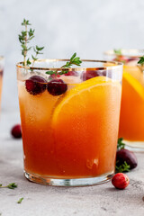 Cranberry-clementine gin tonic