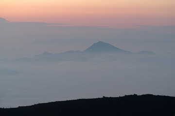 雲海が美しい渋峠の朝